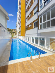 Apartamento com 2 Quartos à Venda, 67 m² em Centro - Florianópolis