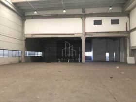 Imóvel Comercial à Venda, 2.822 m² em Tamboré - Barueri