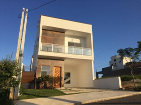 Sobrado com 3 Quartos à Venda, 147 m² em Morada Dos Nobres - Taubaté
