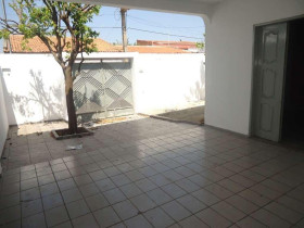 Casa com 3 Quartos à Venda, 250 m² em Mocambinho - Teresina
