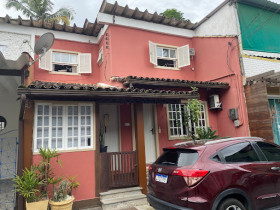 Casa com 3 Quartos à Venda, 150 m² em Praia Do Jardim - Angra Dos Reis