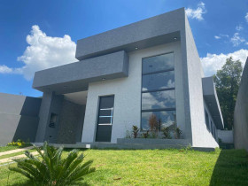 Casa com 3 Quartos à Venda, 290 m² em Corumbá (terra Preta) - Mairiporã