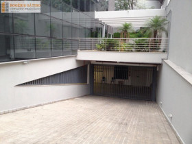 Imóvel à Venda, 2.545 m² em Jardim - São Paulo