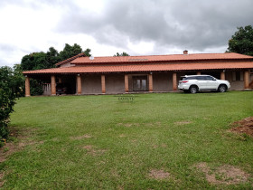 Casa com 4 Quartos à Venda,  em Portal Das Colinas - Bofete