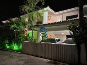 Casa com 4 Quartos à Venda, 325 m² em Buraquinho - Lauro De Freitas