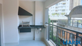 Apartamento com 2 Quartos à Venda, 68 m² em Aclimação - São Paulo
