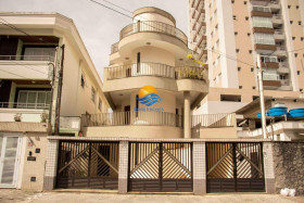 Casa com 3 Quartos à Venda, 156 m² em Embaré - Santos