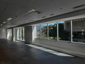 Sala Comercial para Alugar, 470 m² em Alphaville Industrial - Barueri