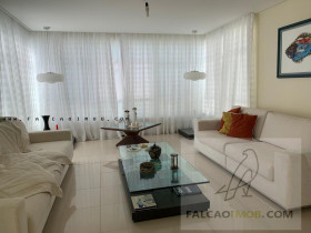 Casa com 3 Quartos à Venda, 200 m² em Buraquinho - Lauro De Freitas