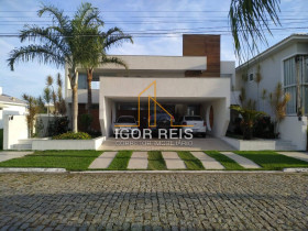 Casa de Condomínio com 4 Quartos à Venda, 480 m² em Parque Califórnia - Campos Dos Goytacazes