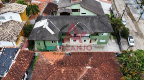 Casa com 10 Quartos à Venda, 379 m² em Tenório - Ubatuba