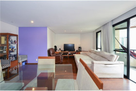 Apartamento com 3 Quartos à Venda, 130 m² em Moema - São Paulo