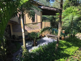 Casa com 2 Quartos à Venda,  em Vila Suissa - Ribeirão Pires