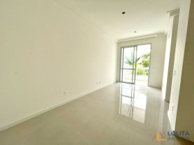 Apartamento com 2 Quartos à Venda, 55 m² em Estreito - Florianopolis