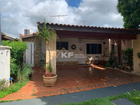 Casa de Condomínio com 2 Quartos à Venda, 130 m² em Jardim Interlagos - Ribeirão Preto