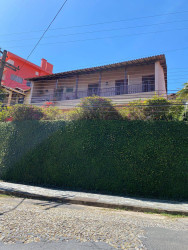 Casa com 4 Quartos à Venda, 396 m² em Comiteco - Belo Horizonte