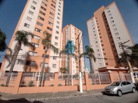 Apartamento com 2 Quartos para Alugar, 55 m² em Itaquera - São Paulo