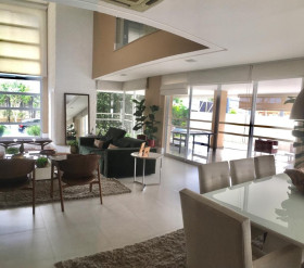 Casa com 5 Quartos à Venda, 760 m² em Mangueirao - Belém