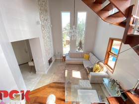 Casa com 3 Quartos à Venda, 300 m² em Recanto Dos Paturis - Vinhedo