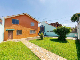 Casa com 4 Quartos à Venda, 221 m² em Jardim Das Américas - Curitiba