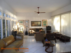 Casa com 4 Quartos à Venda, 403 m² em Pereque - Ilhabela