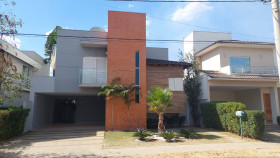 Casa com 4 Quartos à Venda, 375 m² em Condomínio Belvedere - Cuiabá