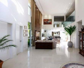 Casa de Condomínio com 4 Quartos à Venda, 500 m² em Córrego Grande - Florianópolis