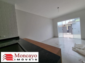 Casa com 2 Quartos à Venda, 125 m² em Morro Do Algodão - Caraguatatuba
