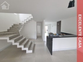 Casa com 4 Quartos à Venda, 150 m² em Vargem Pequena - Rio De Janeiro
