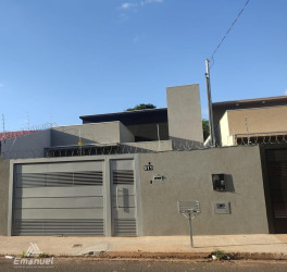 Casa com 2 Quartos à Venda, 114 m² em Tiradentes - Campo Grande