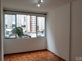 Apartamento com 2 Quartos à Venda, 77 m² em água Branca - São Paulo