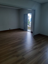 Imóvel com 3 Quartos para Alugar, 200 m² em Vila Zelina - São Paulo