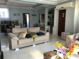 Apartamento com 3 Quartos à Venda, 220 m² em Centro - Manaus