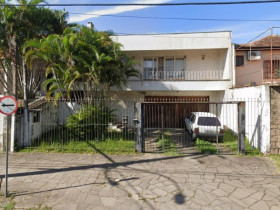 Casa com 3 Quartos à Venda, 251 m² em Jardim Itu - Porto Alegre