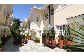 Casa de Condomínio com 3 Quartos à Venda, 138 m² em Jardim Monte Kemel - São Paulo