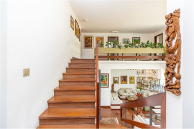Casa com 4 Quartos à Venda, 384 m² em Jardim Marajoara - São Paulo