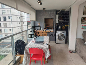 Apartamento com 2 Quartos à Venda, 72 m² em Mirandópolis - São Paulo