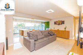 Apartamento com 3 Quartos à Venda, 165 m² em Santo Amaro - São Paulo
