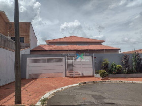 Sobrado com 3 Quartos à Venda, 550 m² em Jardim Autonomista - Campo Grande