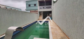 Casa com 3 Quartos à Venda, 145 m² em Macuco - Santos