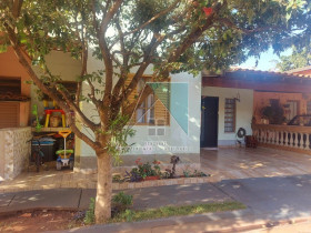 Casa com 2 Quartos à Venda,  em Ipiranga - Ribeirão Preto