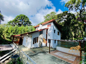 Casa com 6 Quartos à Venda, 1.000 m² em Alto Da Boa Vista - Campos Do Jordão