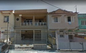 Casa com 3 Quartos à Venda,  em Ramos - Rio De Janeiro