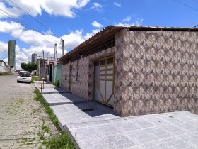 Casa com 3 Quartos à Venda, 300 m² em Parque Getúlio Vargas - Feira De Santana