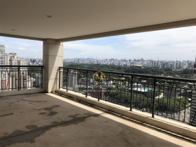 Apartamento com 3 Quartos à Venda, 305 m² em Moema - São Paulo