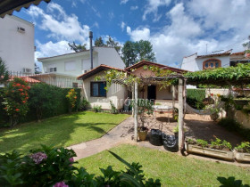 Casa com 3 Quartos à Venda, 190 m² em São Sebastião - Porto Alegre