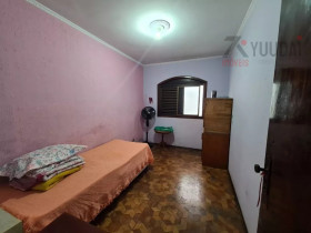Casa com 4 Quartos à Venda,  em Vila Carrão - São Paulo