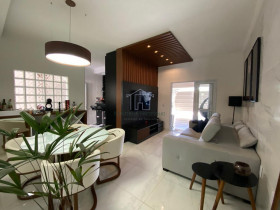 Casa com 2 Quartos à Venda, 110 m² em Tulipas - Jundiaí