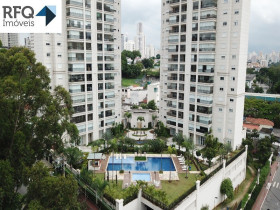 Apartamento com 3 Quartos à Venda, 170 m² em Vila Firmiano Pinto - São Paulo