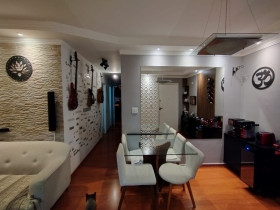 Apartamento com 2 Quartos à Venda, 56 m² em Vila Rossi - São José Dos Campos